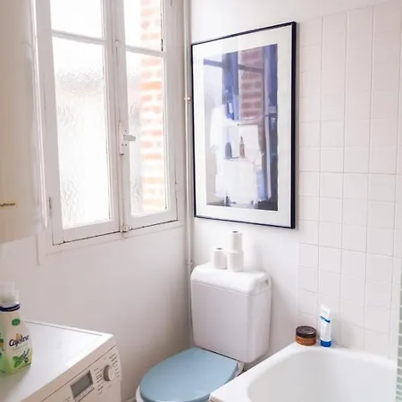Superb Apartment On The Canal Saint Martin Apartament
